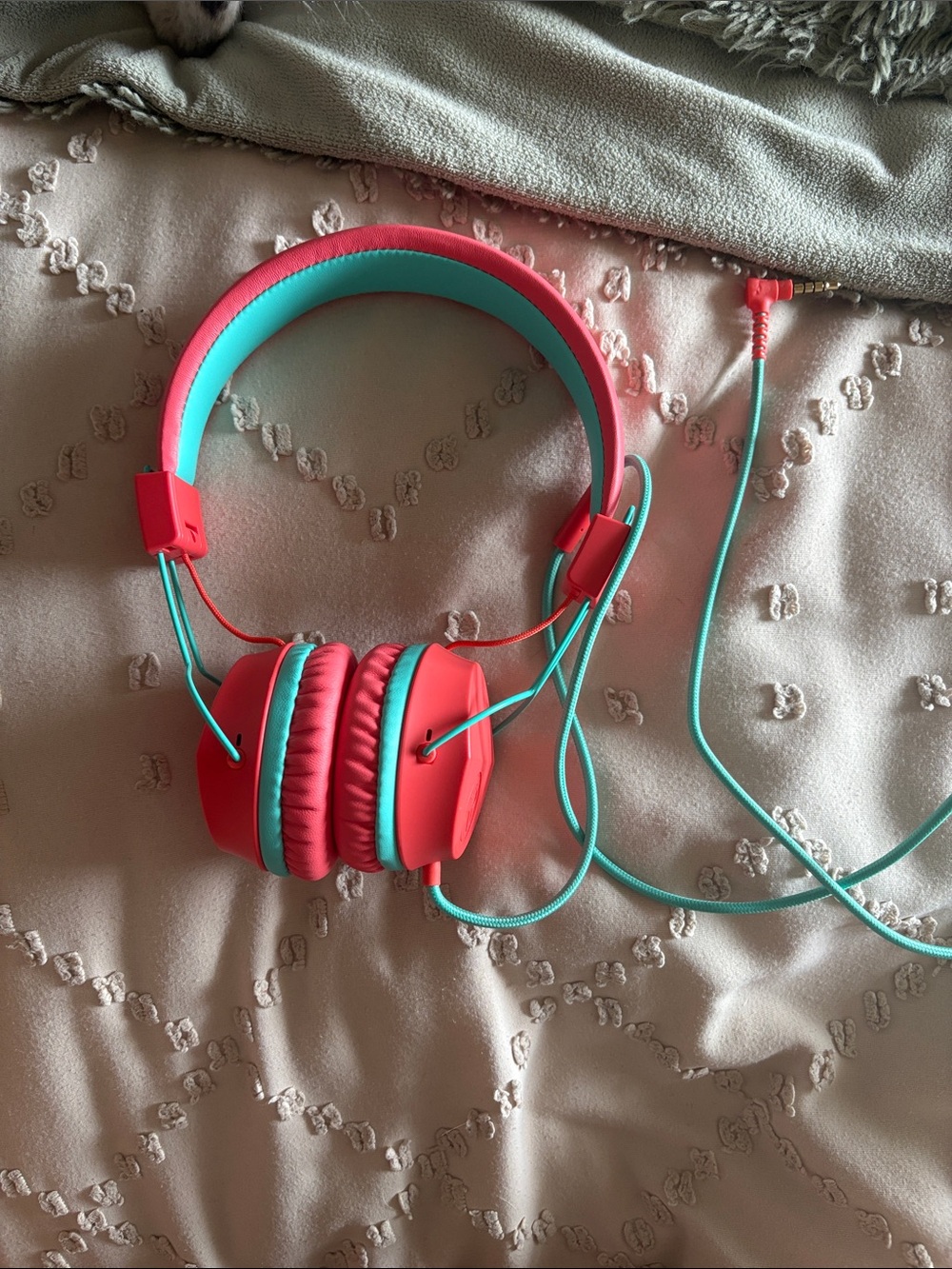 On-Ear Wired Headphones in Coral and Teal — Comfortable Stereo Sound